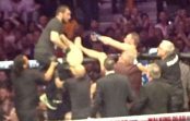 Vai Makgregors iesita pirmais? Jauns video parāda, ka īru sportists varētu būt līdzatbildīgs par kautiņu, kas izcēlās pēc cīņas Vai Makgregors iesita pirmais? Jauns video parāda, ka īru sportists varētu būt līdzatbildīgs par kautiņu, kas izcēlās pēc cīņas