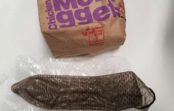 McDonald’s atvainojas pēc tam, kad divgadīgs mazulis atrod restorāna zālē izlietotu prezervatīvu un iebāž to mutē McDonald’s atvainojas pēc tam, kad divgadīgs mazulis atrod restorāna zālē izlietotu prezervatīvu un iebāž to mutē