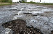 Bedre izglābj dzīvību – ātrās palīdzības mašīna iebrauc bedrē un vīrietim nostabilizējas sirdsdarbība Bedre izglābj dzīvību – ātrās palīdzības mašīna iebrauc bedrē un vīrietim nostabilizējas sirdsdarbība