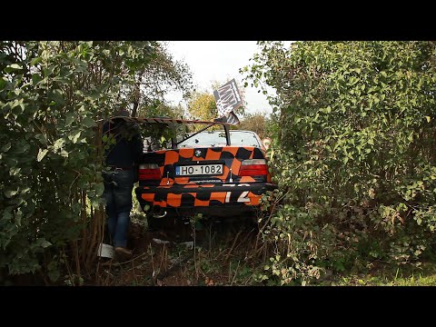 VIDEO: BMW krūmos un kautiņš ar aculiecinieku – video autoru!