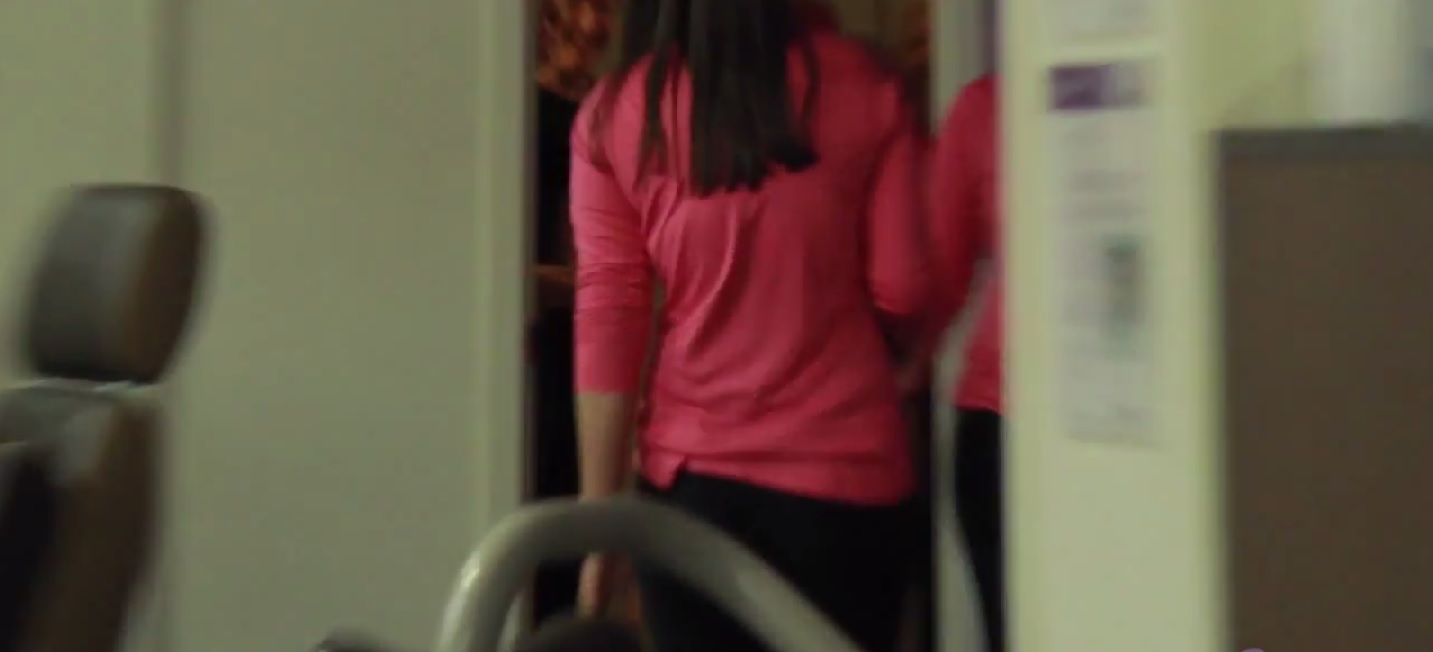 VIDEO: Latvieši izjoko! Slēptā kamera sieviešu fitnesa zālē! (Hidden camera in woman fitness)