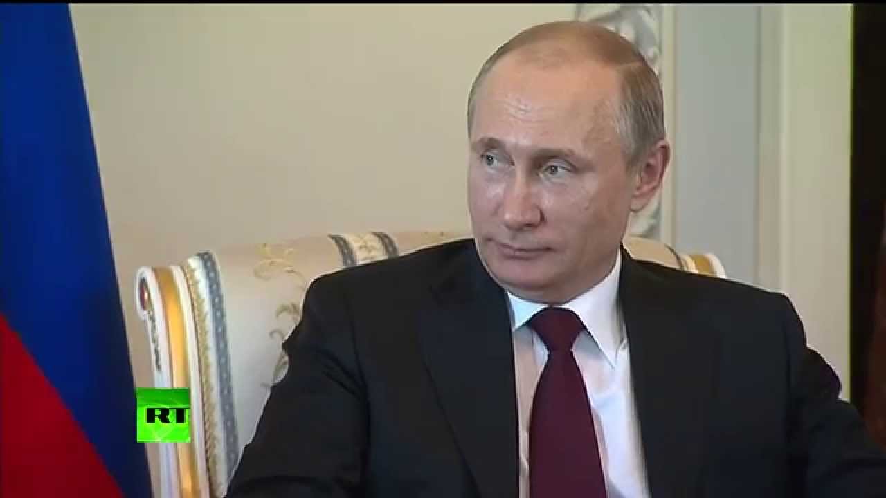 VIDEO: Putins parādās sabiedrībā un saka: “Bez baumām būtu garlaicīgi!”