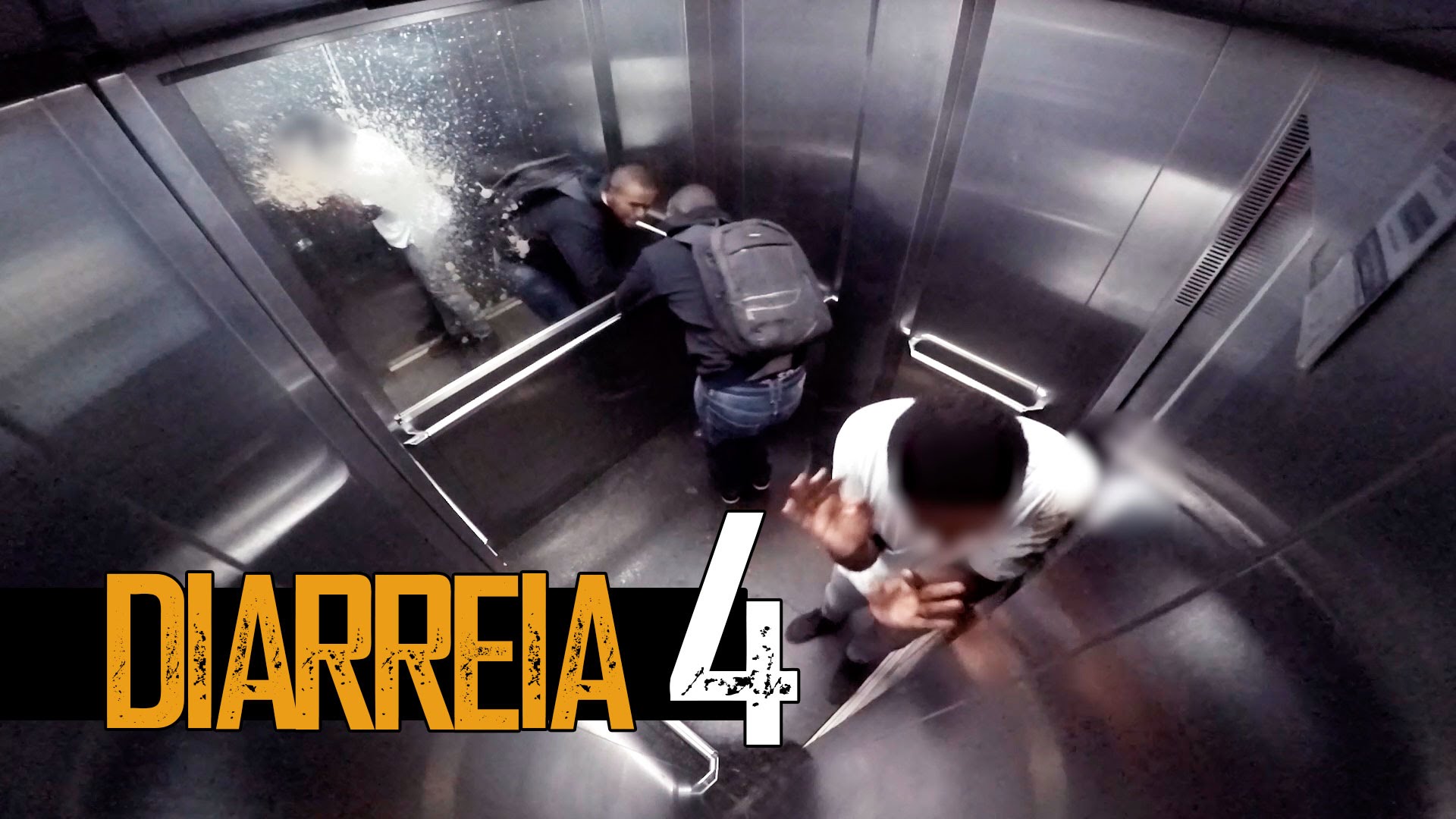 VIDEO: Tas moments, kad svešiniekam liftā sākas caureja… (Diarrhea in the elevator!)