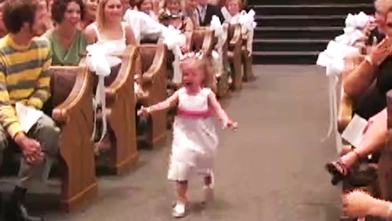 VIDEO: 17 bērni, kuriem kāzas galīgi nav prātam! (17 Kids Who Are So Done With Weddings!)