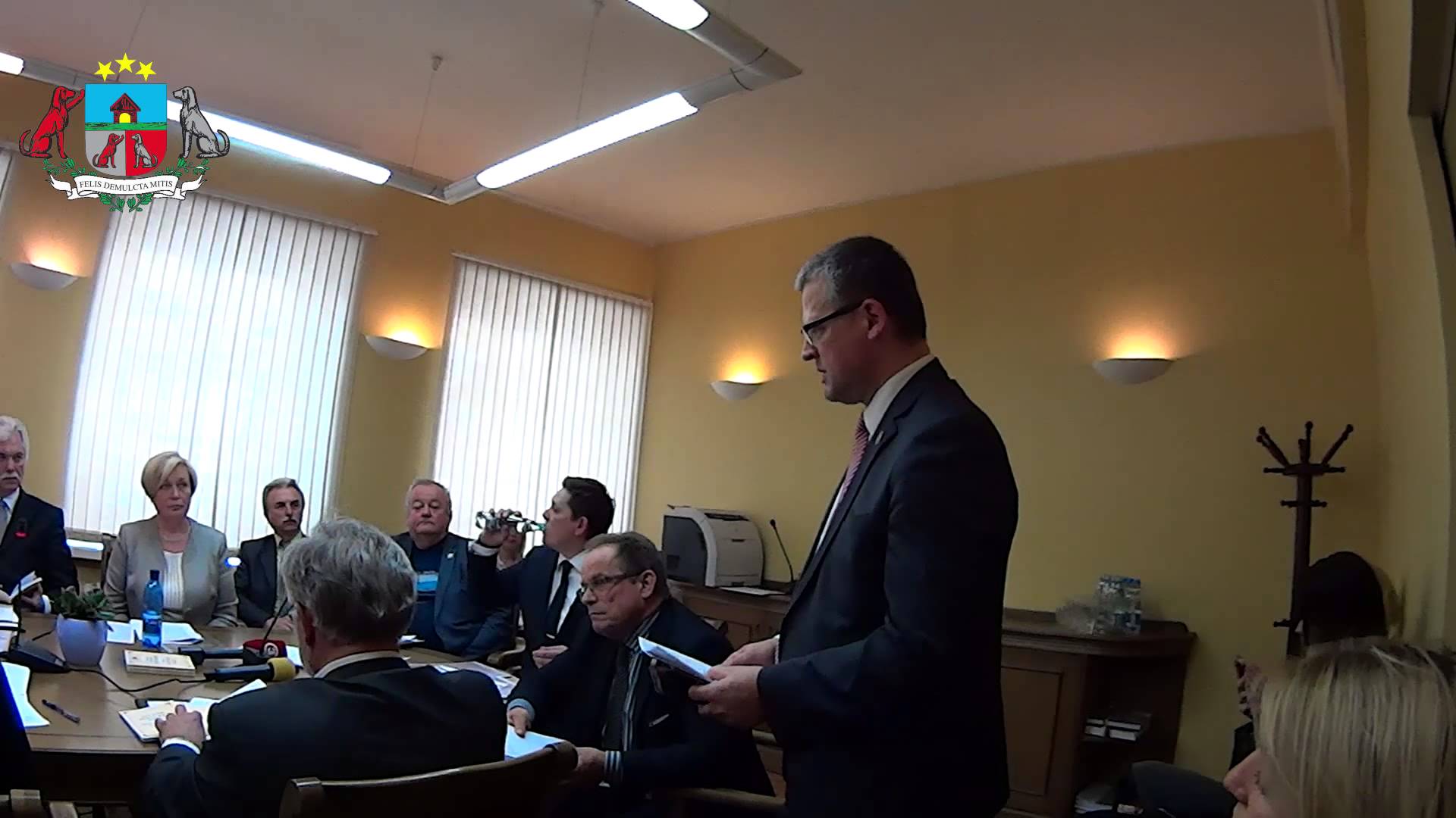 VIDEO: Tikmēr Saeimā… kārtējā ētikas komisijas sēde pret Artusu! Kaimiņu attaisno, Pupeli liek atlaist no darba NMPD!