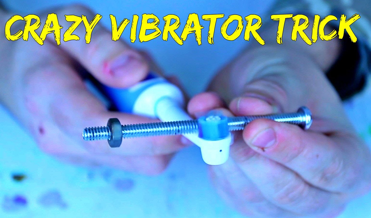 VIDEO: Vibrēšanas triks ar Krievu hakeri! (Crazy Vibrator Trick )