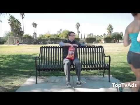 VIDEO: Ja man būtu čipsi, es Tevi gan uzcienātu! (Doritos – On the park bench commercial)