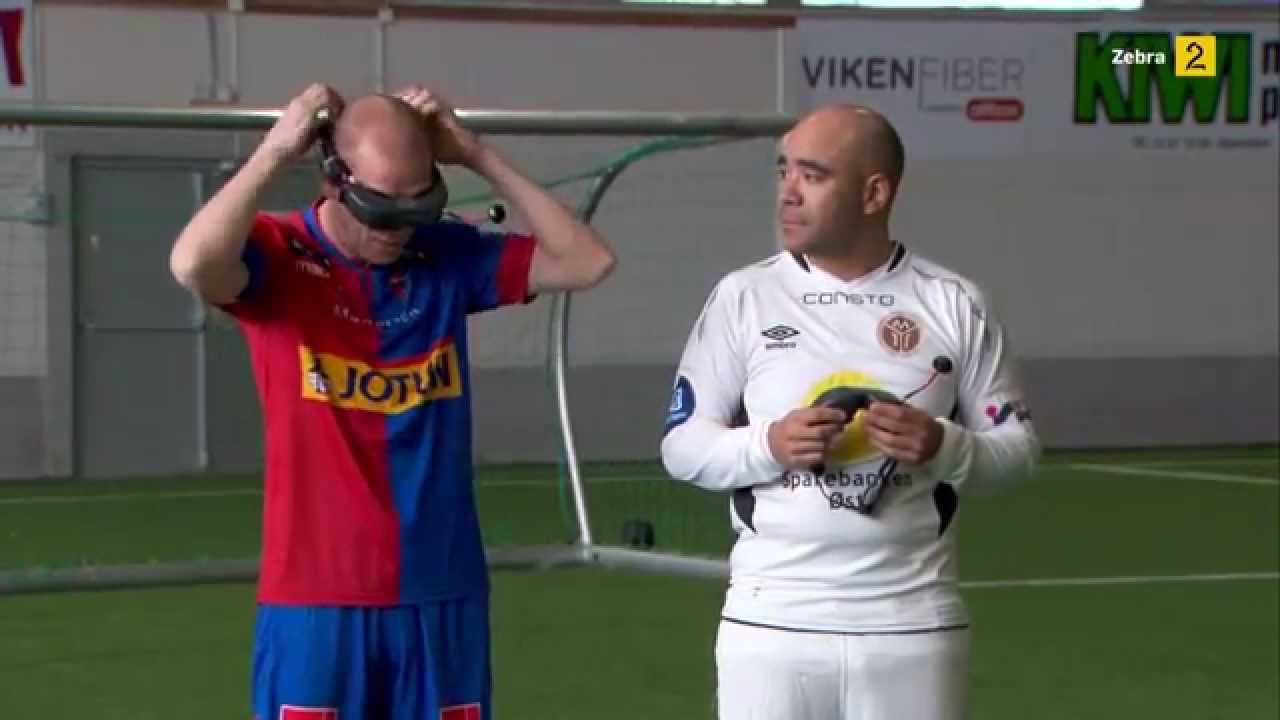 VIDEO: Iespējams lēnākā un smieklīgākā futbola spēle pasaulē! (Golden Goal – Virtual Reality Football (Hilarious) *Subtitles*)