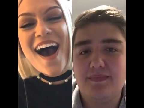 VIDEO: Viena karaoke un kļūsti slavens. (Flashlight-JessieJ and Tom Bleasby (Smule Sing! Karaoke App))