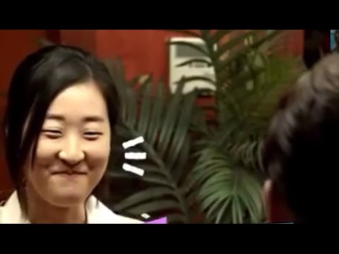 VIDEO: Ja esi vientuļš, bet gribi pusdienojot sev kompāniju, tad mēs zinām restorānu tieši tev. (Fun Korea Restaurant for Single)