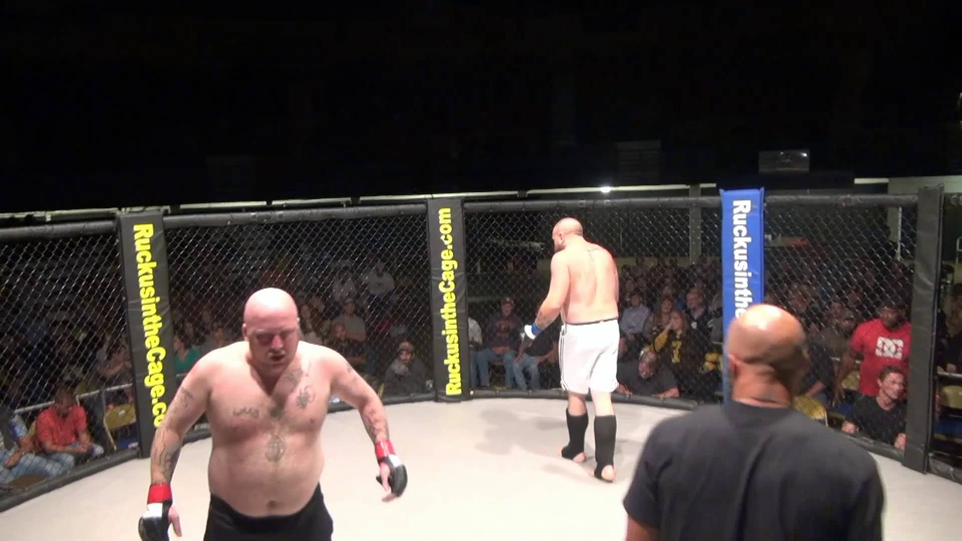 VIDEO: Apkaunojošākā sakāve MMA vēsturē. Nolādētās, čili pupiņas!