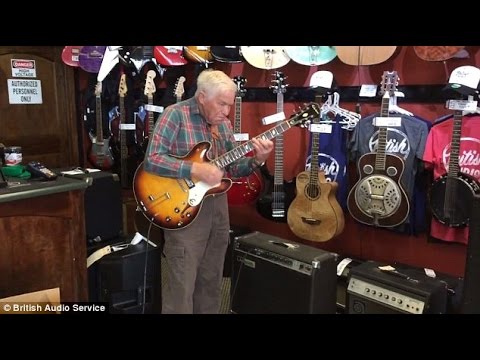 VIDEO: Šis opis ienāca ģitāru veikalā un… pārsteidza visu pasauli!