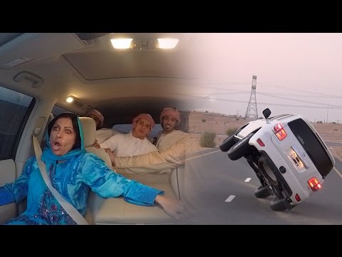 VIDEO: Dubaijā džeki braukšanai izmanto tikai 2 no automašīnas riteņiem..