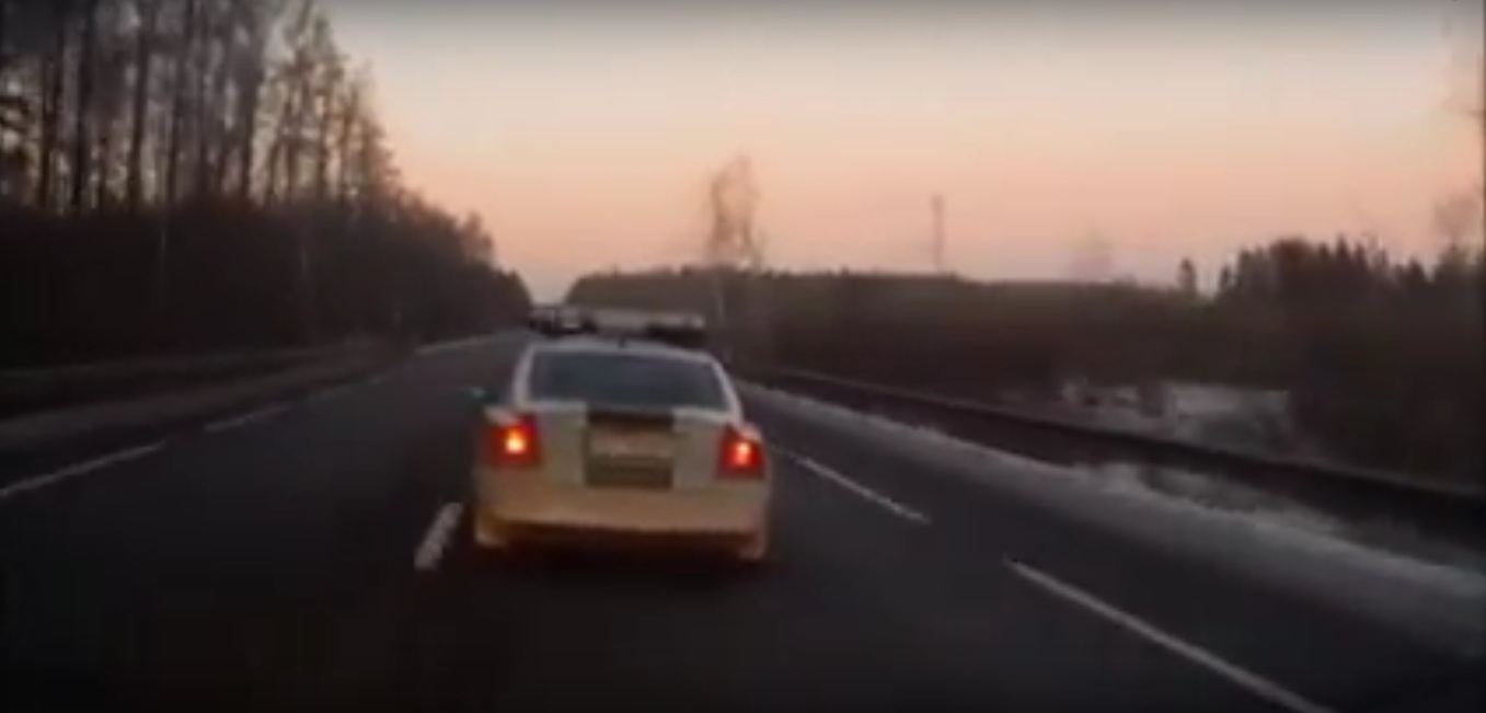 VIDEO: Latvijas autobraucēju kultūra jeb paskatīšos, kas videreģistratorā sakrājies!