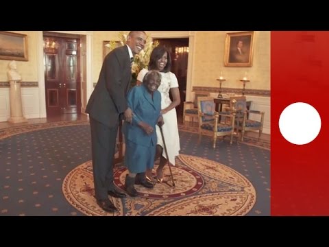 VIDEO: Tad, lūk, kā jāuzvedas, satiekot Obamu, ja esi 106 gadu vecumā!