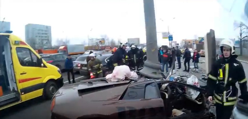 VIDEO: Briesmīgi! Krievijā avarē “Lamborghini” – rezultāts traģisks! (18+)