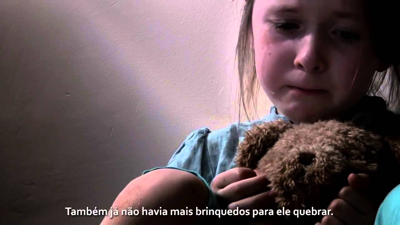 VIDEO: Spēcīga īsfilma! 8 gadīgas meitenes emocionāla vēstule alkoholam par postu, ko tas atnesis..