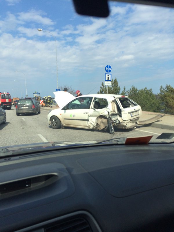 Lielupes tilta avārijā vainojams policists. Viņš arī vienīgais, kas pameta negadījuma vietu!