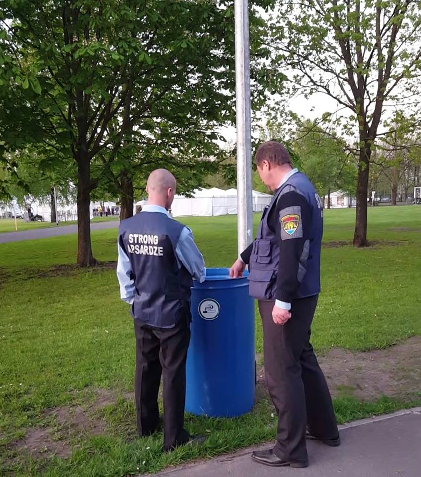 Izrādās, ka Rīgā ir Okupācijas parks jeb kā Ieva Brante 9. maija pasākuma apsargus audzināja!