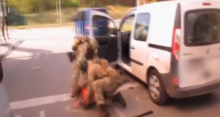 VIDEO: Ukrainas specdienests aiztur teroristu, kurš plānojis Francijā uzrīkot īstu asins pirti Eiropas futbola čempionātā!