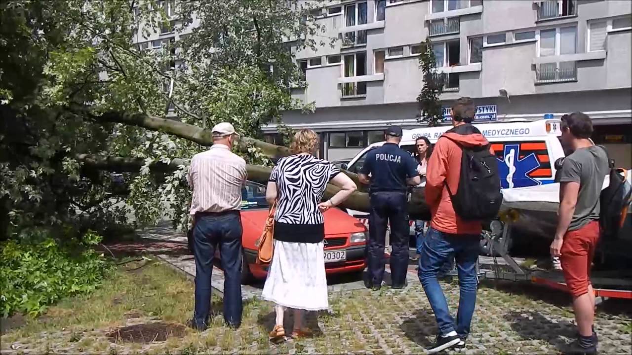 VIDEO: Polijas pilsēta Varšava nākamajā dienā pēc vētras!