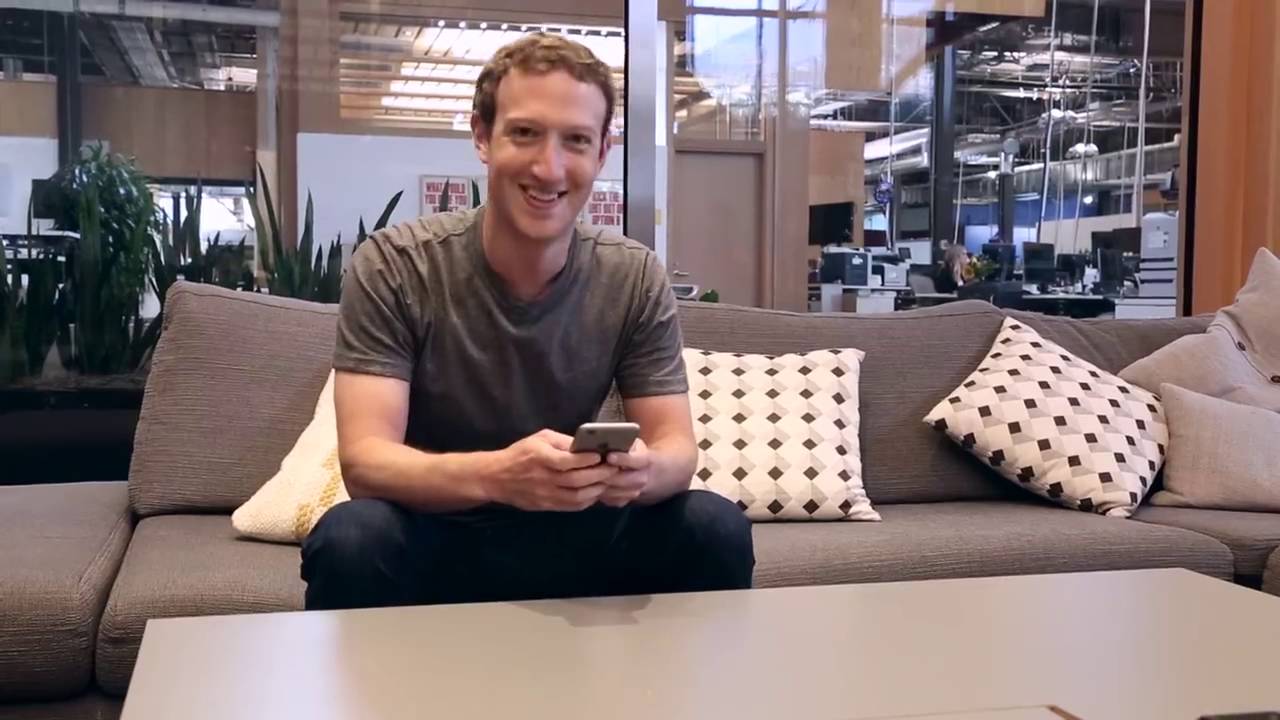 VIDEO: Facebook šefs izaicina futbolistu Neimāru uz virtuālu futbola sacensību! Vai vari viņu pārspēt?
