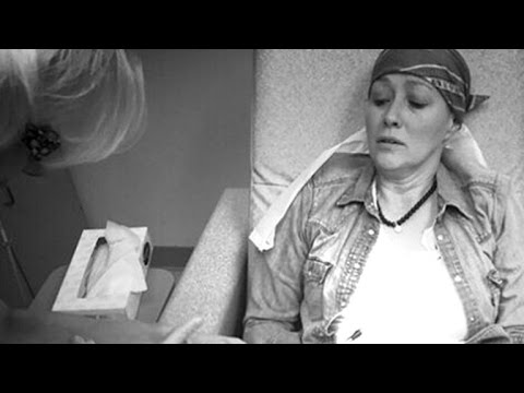 VIDEO: Aktrise Šenona Dohertija publicē foto, kas parāda ķīmijterapijas baismīgo norisi..