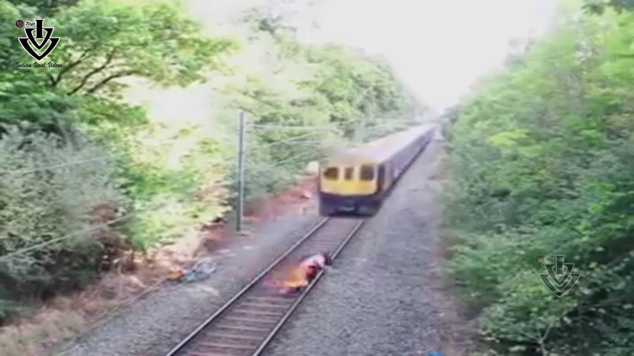 VIDEO: Iereibis kungs cenšas šķērsot dzelzceļa sliedes brīdī, kad tuvojas vilciens..