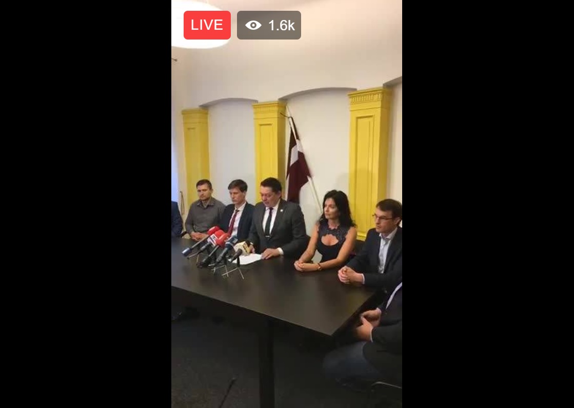VIDEO: Artuss Kaimiņš TIEŠRAIDĒ komentējis ziņu Facebook par Saeimas deputāta mandāta nolikšanu!