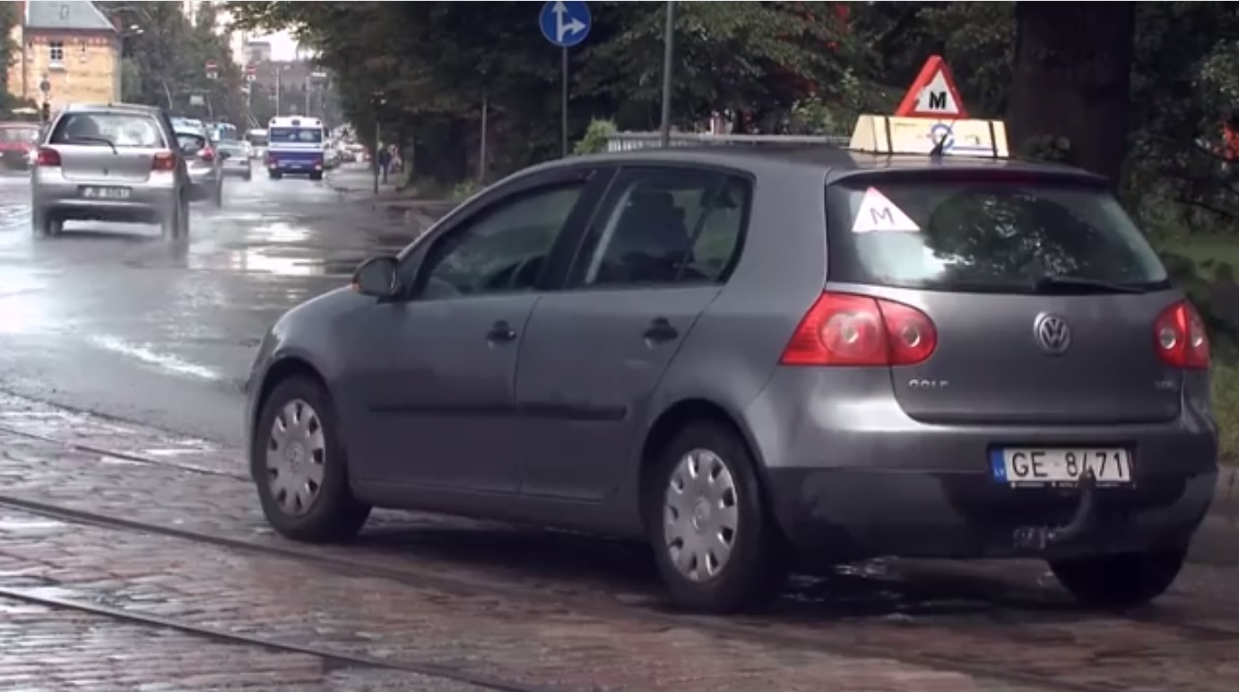 VIDEO: Ņem vērā! Radikāli mainīsies CSDD autovadīšanas eksāmenu vērtēšanas kārtība!