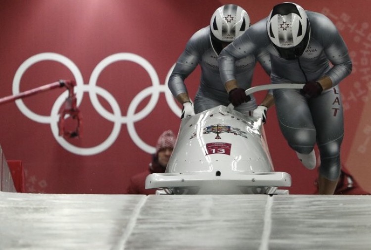 Melbārdis un Strenga Latvijai izcīna pirmo medaļu Olimpiādē!