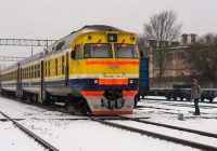 Vilciens notriec jaunieti netālu no Zolitūdes stacijas