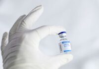 Eiropas Komisija piešķir standarta reģistrāciju Pfizer-BioNTech un Moderna Covid-19 vakcīnām