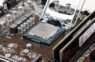 Intel akciju vērtība pieaug pēc ziņojuma par iespējamu ASV līdzdalību mikroshēmu ražotājā