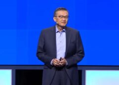 Intel akciju cena krītas pēc tam, kad prezidents Tramps paziņo, ka tā izpilddirektoram ir jāatkāpjas