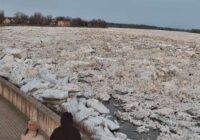 Ūdens līmenis Daugavā pieaug ledus sablīvējumu ietekmē