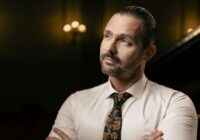 Gandrīz kā vasaras vakars: Kristaps Vanadziņš iepriecina klausītājus ar jaunu klaviermūziku Gandrīz kā vasaras vakars: Kristaps Vanadziņš iepriecina klausītājus ar jaunu klaviermūziku