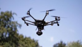 Latvijas tehnoloģiju milzis „SAF Tehnika” iegulda dronu ražošanā: darījuma summa pārsniedz 400 000 eiro