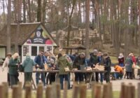 Putnu dienas Latvijā: ģimenes pulcējas, lai gatavotu mājokļus pavasara vēstnešiem