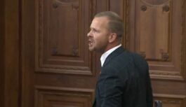 Bijušais partijas “Stabilitātei!” līderis Aleksejs Rosļikovs izsludināts meklēšanā Bijušais partijas “Stabilitātei!” līderis Aleksejs Rosļikovs izsludināts meklēšanā